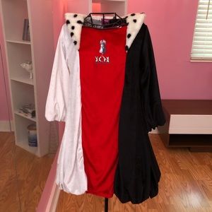Disney CRUELLA DE VIL Girls DRESS 5/6 Halloween Costume